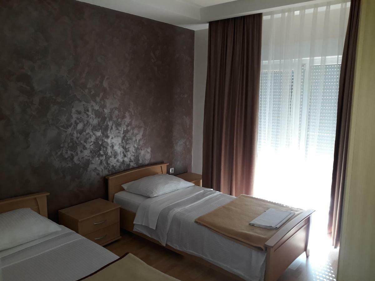 Motel Lav Capljina Bagian luar foto